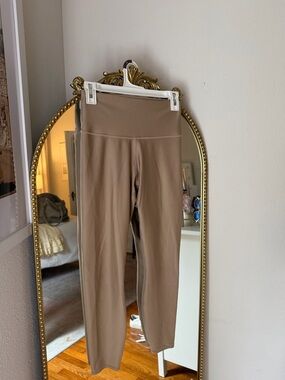 ALO Yoga High-Rise Taupe Leggings